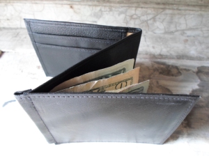 Leather Tri-Fold Wallet AllVintageMan.etsy.com