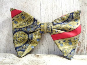 Vintage silk bow tie